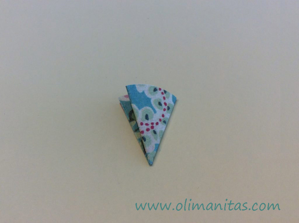 COMO HACER FLORES DE PAPEL PEQUEÑAS - OLIMANITAS COMO HACER FLORES DE PAPEL PEQUEÑAS - OLIMANITAS