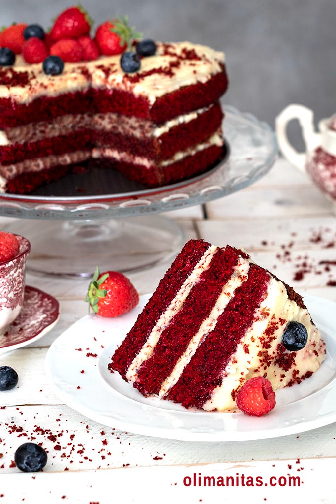 Tarta Red Velvet. Receta de la tarta terciopelo rojo americana paso a paso